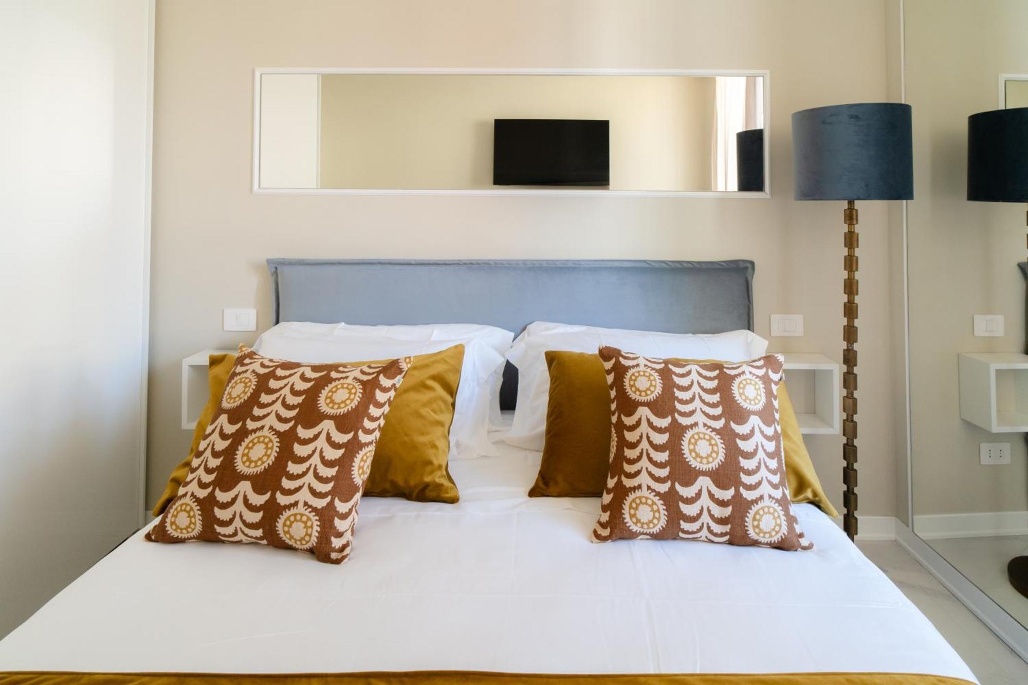 La Chartreuse Luxury Suites Parma Exterior photo