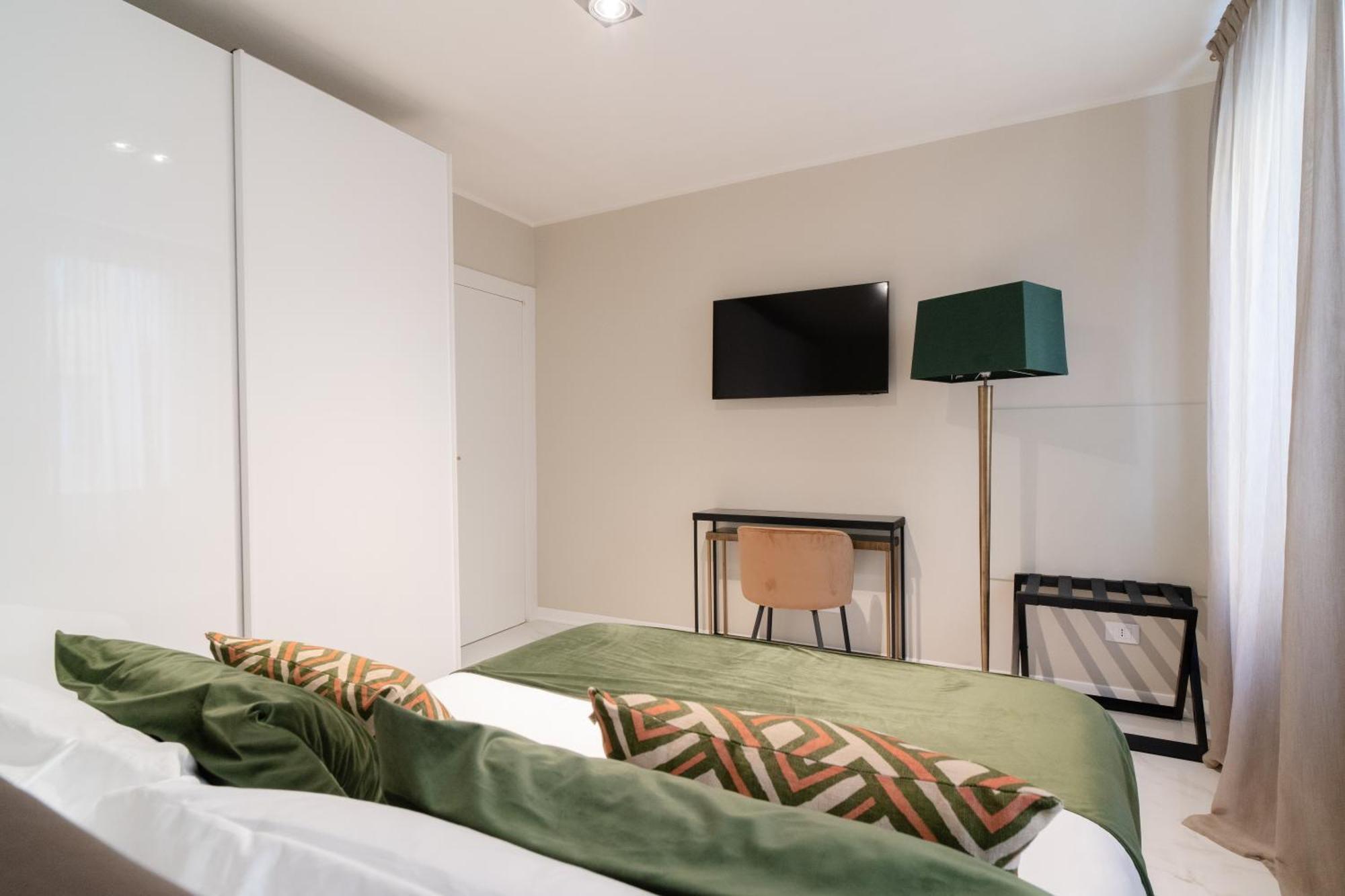 La Chartreuse Luxury Suites Parma Exterior photo